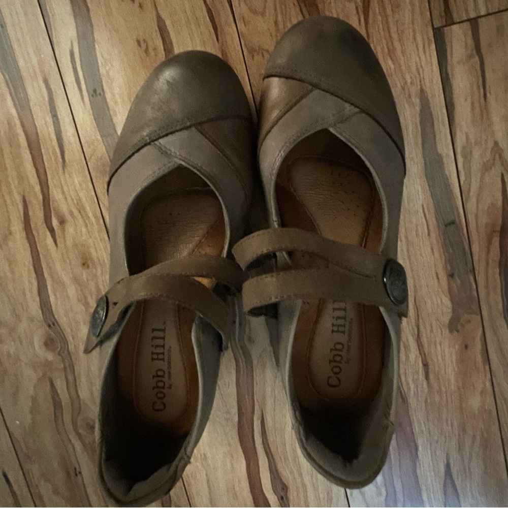 Cobb Hill by New Balance Brown Flats with Comfort Straps